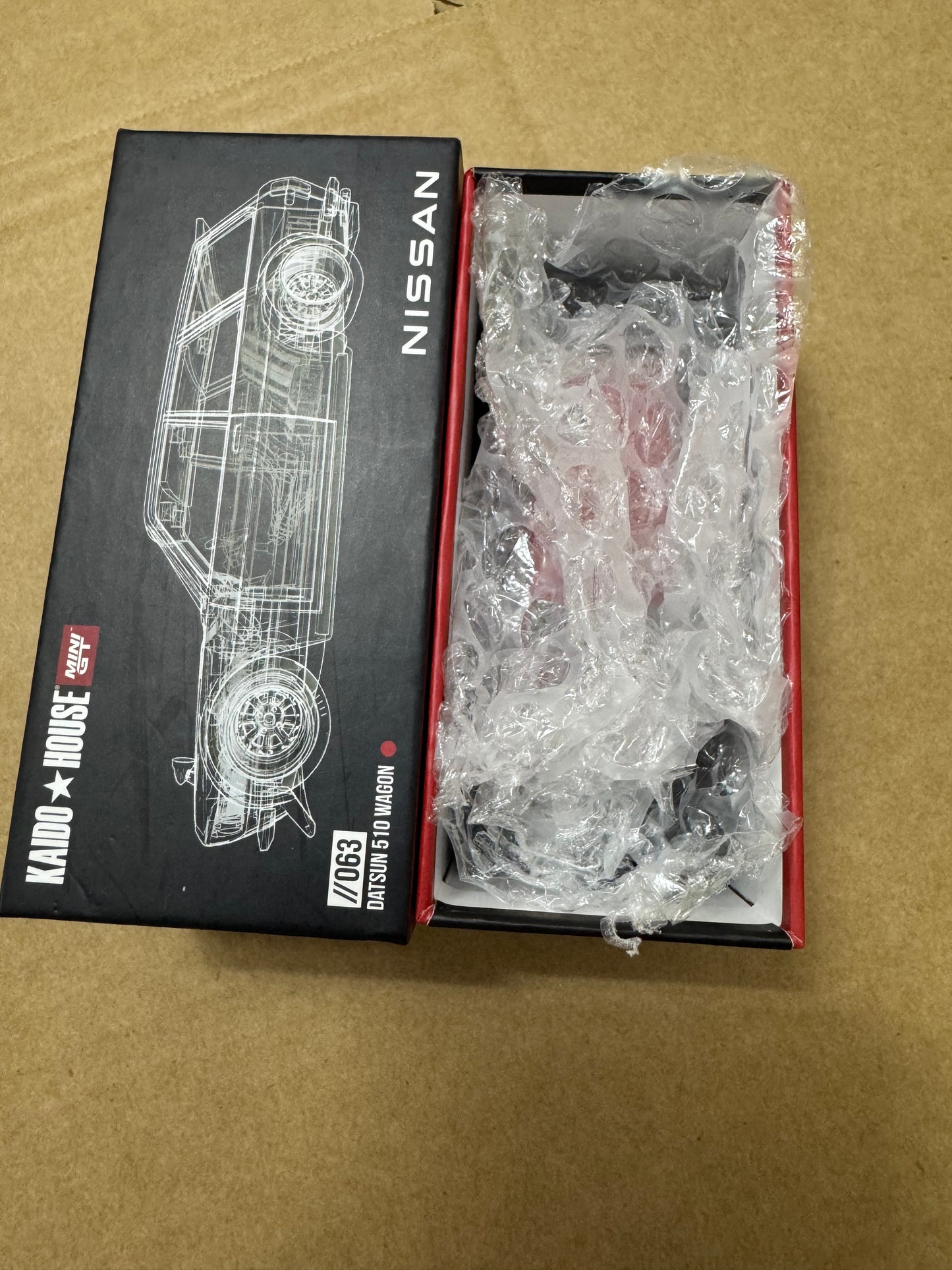 *READ description* Kaido House Datsun Kaido 510 Wagon Carbon Fiber V2 - KHMG063